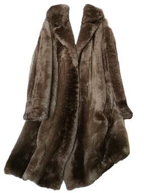 Sheared Beaver Fur Coat – Soft, Fluid, Weightless， undyed